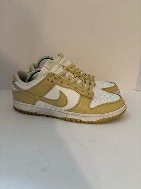 Men's Dunk Low size 10.5